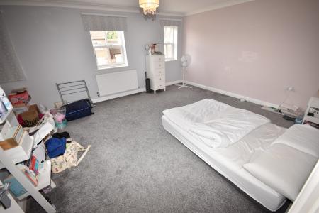 2 bedroom Terraced House to let in Ackrill Close, Coningsby, LN4