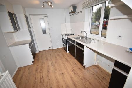 3 bedroom End of terrace house for sale in Devonshire Road, Scampton