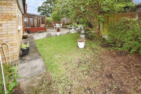 3 bedroom Detached bungalow for sale in St. Hughs Drive, North Hykeham, Lincoln