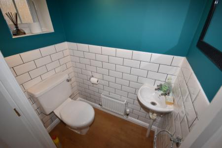 3 bedroom Semi-detached house to let in Rye Close, Sleaford, NG34