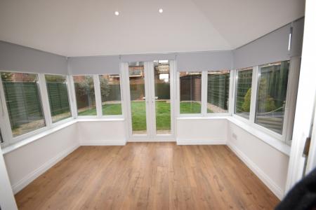3 bedroom Semi-detached house to let in Rye Close, Sleaford, NG34