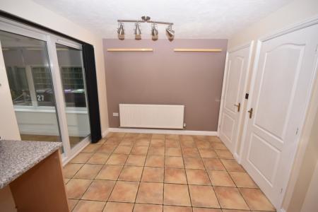 3 bedroom Semi-detached house to let in Rye Close, Sleaford, NG34