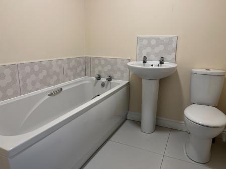 3 bedroom End of terrace house to let in Westgate, Sleaford, NG34