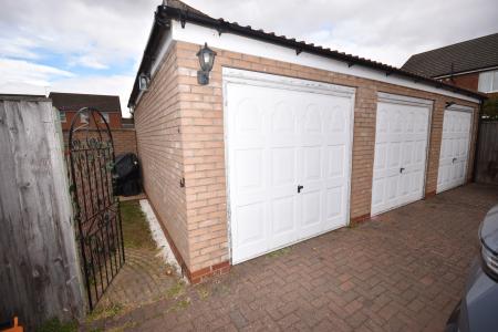 3 bedroom End of terrace house to let in Spire View, Sleaford, NG34