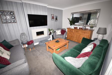 3 bedroom End of terrace house to let in Spire View, Sleaford, NG34