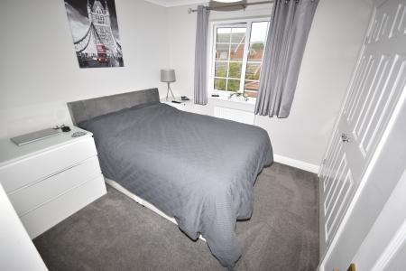 3 bedroom End of terrace house to let in Spire View, Sleaford, NG34