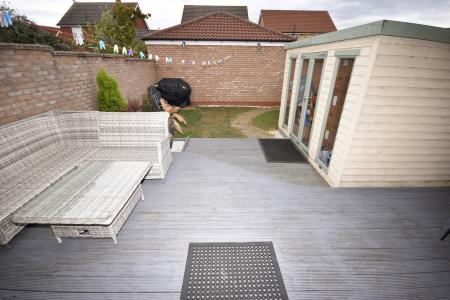 3 bedroom End of terrace house to let in Spire View, Sleaford, NG34