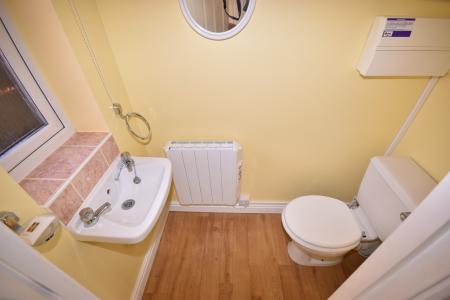 3 bedroom Semi-detached house to let in Keepers Way, Sleaford, NG34