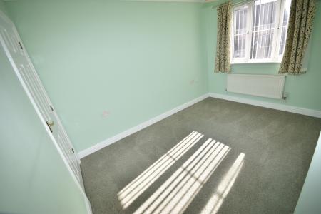 3 bedroom Semi-detached house to let in Keepers Way, Sleaford, NG34