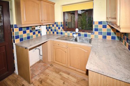 3 bedroom Semi-detached house for sale in Dorrington Close, Ruskington, Sleaford