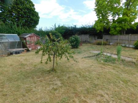 2 bedroom Semi-detached house for sale in Swanstree Avenue, Kemsley, Sittingbourne, ME10