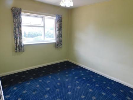2 bedroom Semi-detached house for sale in Swanstree Avenue, Kemsley, Sittingbourne, ME10
