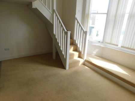 2 bedroom Flat to let in High Street, Sheerness, ME12