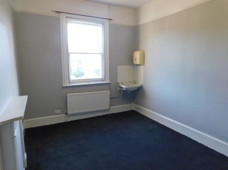 3 bedroom Commercial Property to let in Trinity Road, Sheerness, ME12