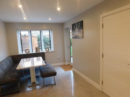 4 bedroom Semi-detached house for sale in Minster Road