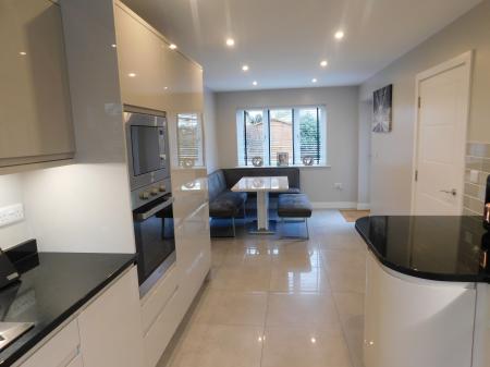 4 bedroom Semi-detached house for sale in Minster Road