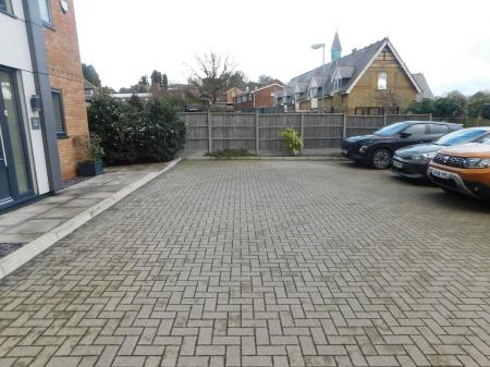 4 bedroom Semi-detached house for sale in Minster Road