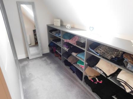 4 bedroom Semi-detached house for sale in Minster Road