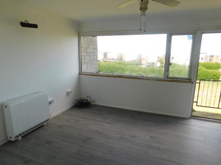 2 bedroom Flat to let in Sheppey Beach Villas, Leysdown-on-Sea, ME12