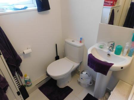 1 bedroom Flat to let in Chilham Close, Sheerness, ME12