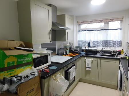 1 bedroom Flat to let in Chilham Close, Sheerness, ME12