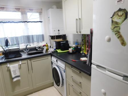 1 bedroom Flat to let in Chilham Close, Sheerness, ME12