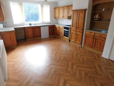 3 bedroom Bungalow for sale in Minster Road, Minster, ME12