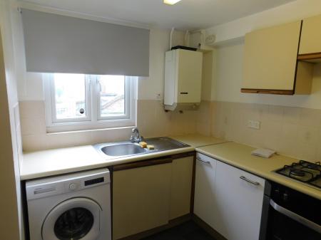 2 bedroom Property to let in High Street, Sheerness, ME12