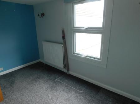 2 bedroom Property to let in High Street, Sheerness, ME12