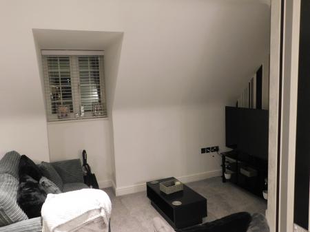 2 bedroom Flat to let in Stagshaw Close, Maidstone, ME15