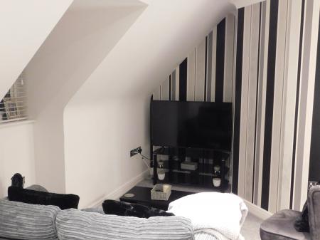 2 bedroom Flat to let in Stagshaw Close, Maidstone, ME15