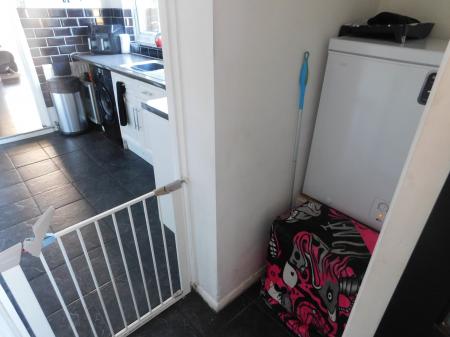 3 bedroom End of terrace house to let in Dumergue Avenue, Queenborough, ME11