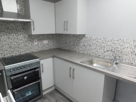 2 bedroom Flat to let in Raite Green, Sittingbourne, ME10