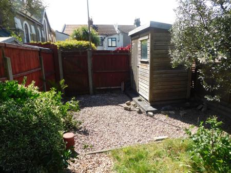 3 bedroom Terraced House to let in Castle Street, Queenborough, ME11