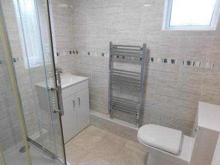 3 bedroom Terraced House to let in Castle Street, Queenborough, ME11
