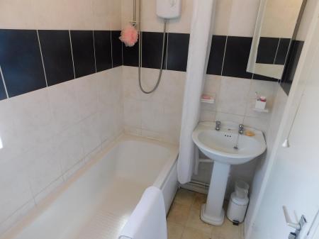 2 bedroom Property to let in Tysoe Court, Minster, ME12