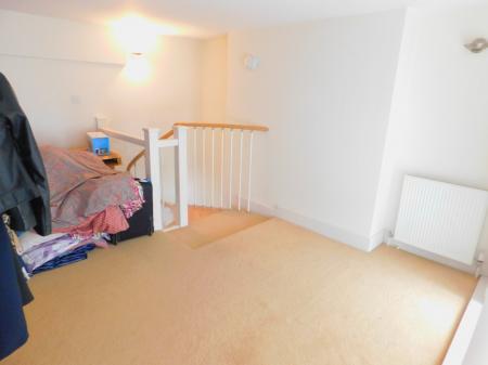 2 bedroom Flat to let in High Street, Sheerness, ME12