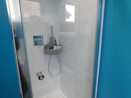 4 bedroom Detached house for sale in Queens Road, Minster, ME12