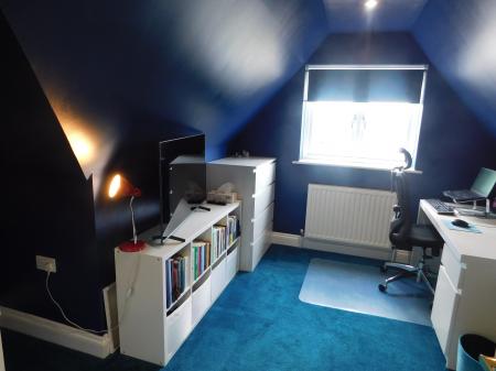 4 bedroom Detached house for sale in Queens Road, Minster, ME12