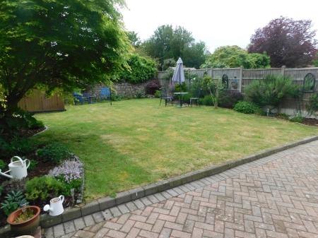 4 bedroom Detached house for sale in Queens Road, Minster, ME12