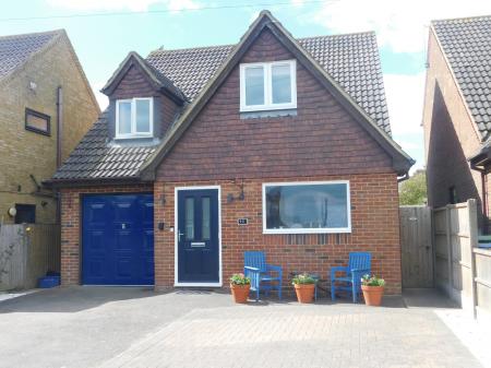 Queens Road, Minster, ME12