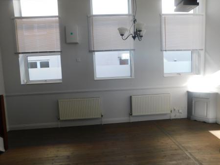 1 bedroom Ground floor flat to let in Alexandra Road, Sheerness, ME12