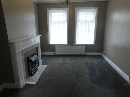 2 bedroom End of terrace house to let in New Street, Sheerness, ME12