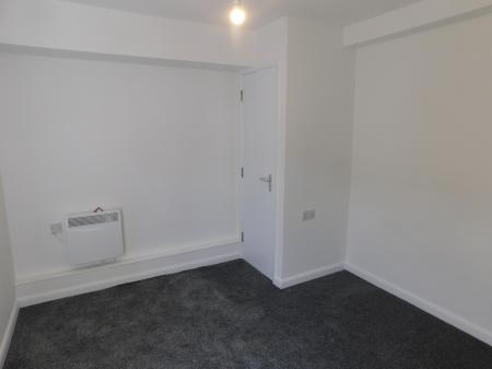 1 bedroom Flat to let in Broadway, Sheerness, ME12