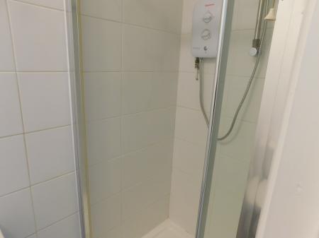 1 bedroom Flat to let in Broadway, Sheerness, ME12