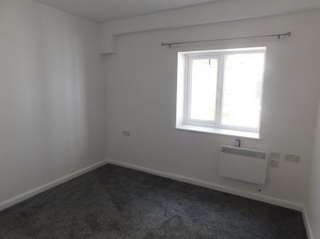 1 bedroom Flat to let in Broadway, Sheerness, ME12