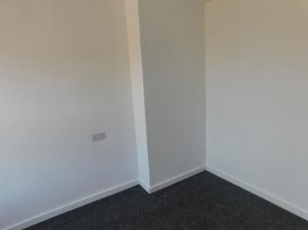 1 bedroom Flat to let in Broadway, Sheerness, ME12