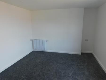 1 bedroom Flat to let in Broadway, Sheerness, ME12
