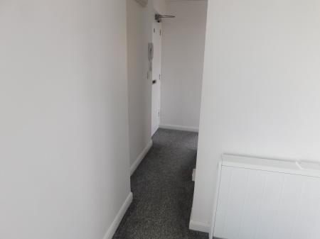 2 bedroom Flat to let in Broadway, Sheerness, ME12
