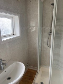 1 bedroom Flat to let in West Street, Sheerness, ME12